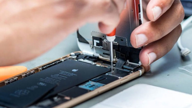 phone repair service